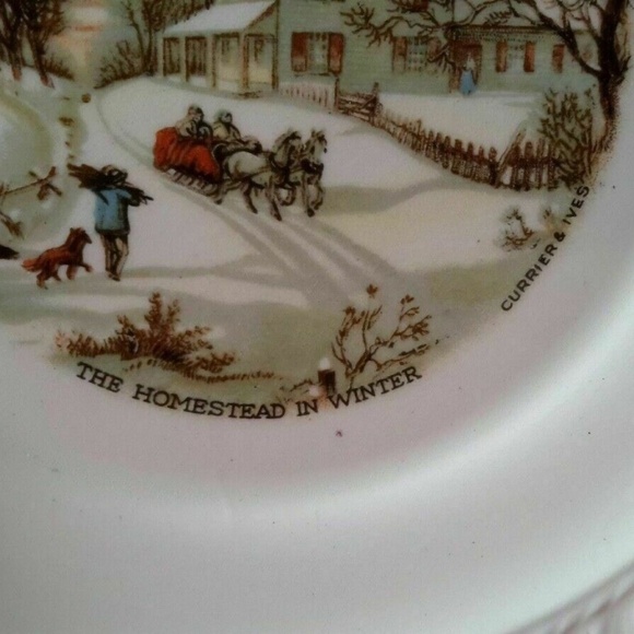 Vintage Harkerware Since 1840 Currier & Ives Decorative Plate Set of 2 - Picture 5 of 7